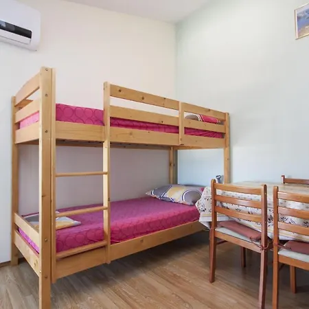 Daire Angelo Brodarica (Sibenik-Knin)